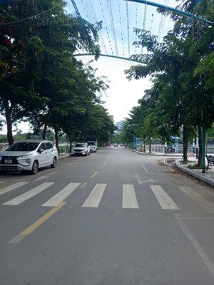 chính chủ cần bán nhà mặt phố lạc long quân ful nội thật , xuân la, tây hồ, hà nội, 45 tỷ, 63m2