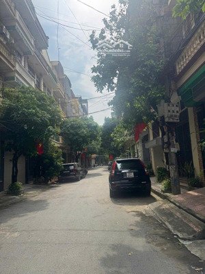 bán nhà lô d khu đtm đại kim, dt 50m x 5t x mt 4m giá nhỉnh 20 tỷ, thoáng trước sau đường rộng 11m