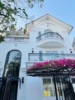 bán biệt thự green villas, dt 240m2, view hồ, giá 62,4 tỷ có thương lượng, lh 