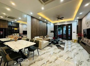 cho thuê gấp nguyên căn vin marina cực đẹp -26 triệu/ tháng phù hợp chuyên gia, gia đình,....