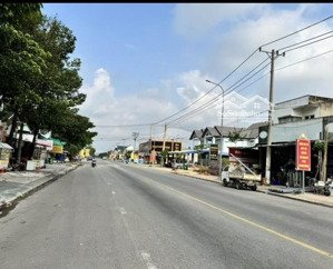 bán lô đất mặt tiền đường 744 khinh doanh tốt, sổ hồng sẵn, dân cư đông gần khu công nghiệp