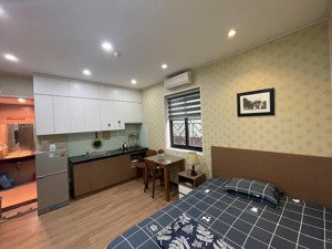 cho thuê cc mini tại 180 trần duy hưng, giá 5,2 triệu, 35m2, nội thất full