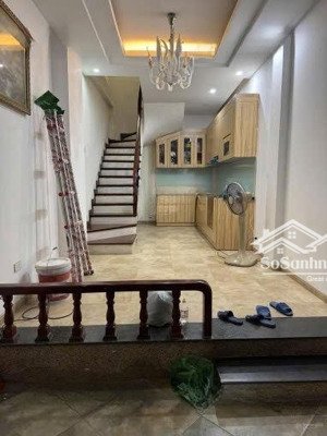 cho thuê nhà nguyên căn ngõ 103 phố văn cao, liễu giai , ba đình