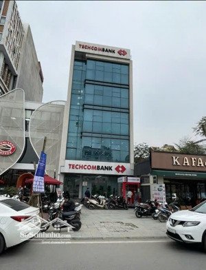 cần cho thuê gấp tòa nhà mặt đường lê hồng phong, giá cả hợp lý