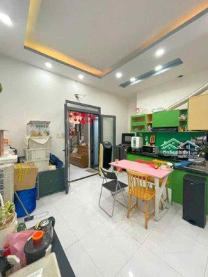 sốc. ngõ rộng 5m. 4 tầng ctct. mặt tiền gần 5m. hẻm 243 tôn đản. 59m2. 6 tỷ tròn