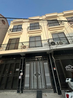 bán nhà đối diện trường đại học sư phạm tdtt. nhà full nội thất, cho thuê dòng tiền 7tr/1 tháng