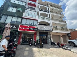 siêu phẩm mặt tiền trần hưng đạo q5 dt 4m x 16m 5 tầng chỉ 28 tỷ đoạn đẹp sang trọng