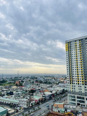 tháp cuối cùng bcons city - tại hcm , siêu phẩm mặt tiền đường .