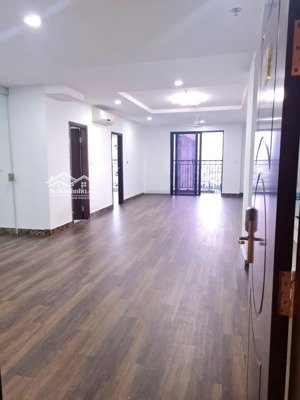 em cần cho thuê gấp căn 2pn giá siêu rẻ - 95m2 có slot ô tô tại timescity