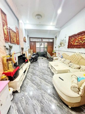 bán nhà phường đông hưng thuận, quận 12 104,4m² giá ~ 62tr/m, gần trường chinh song hành ql1a