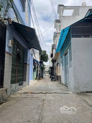 nhà chính chủ 80m2 giá 4,2 ngay kinh dương vương,bến xe miền tây,aeon bình tân,hẻm xe hơi