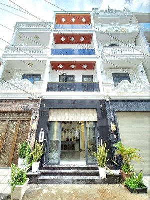 bán nhà kdc the sung 4*14m2, 3 lầu 3pn, nhỉnh 6 tỷ lh anh hoàng