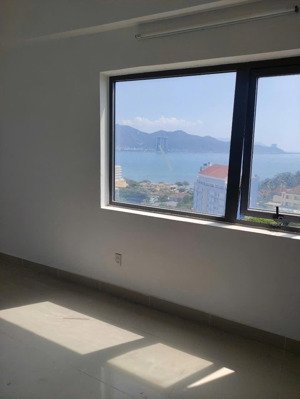 bán căn hộ napoleon castle giá chỉ 3tỷ350 căn hộ 3pn view biển