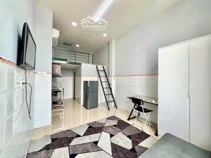 cho thuê căn hộ duplex 35m2 cửa sổ lớn - thang máy - ở 4ng4xe - ngay cầu vượt 3/2 - gần đh kinh tế