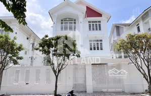 villa 15x20 mới 100% sân vườn, 2 lầu gần global city, phước long b giá chỉ 29tr