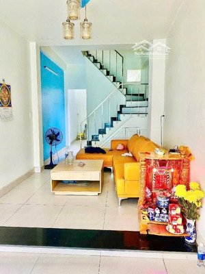 bán nhà mới khang trang btct, huỳnh tấn phát q7, 3 tầng, chỉ 4tỷ5