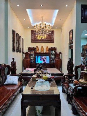 phân lô hoàng sâm - cầu giấy mặt ngõ ô tô tránh dt: 47m2 5 tầng giá bán 15.8 tỷ