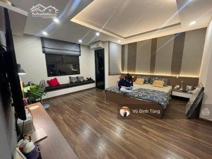 chính chủ bán cc 4pn 2wc tại the golden palm lê văn lương 11,4 tỷ 122m2 lh 