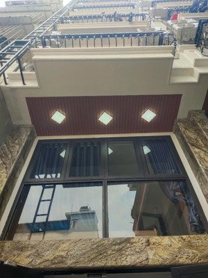 ccmn trương định - hai bà trưng. 55m2, ô tô 30m, 11 phòng, doanh thu 45triệu/tháng
