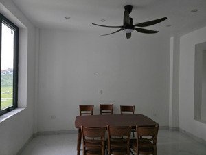 mời thuê căn liền kề full nội thất kđt vci sky garden, khai quang