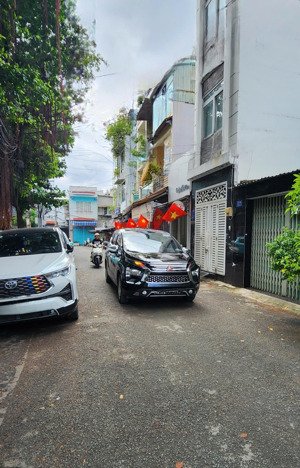 ni sư huỳnh liên, bàu cát, tân bình, 4 tầng đẹp, full nội thất, định cư bán gấp chỉ 9.89 tỷ