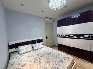 em chính chủ bán nhanh căn hộ 2pn2wc 82m2 đầy đủ nội thất mới đẹp chỉ 3.7 tỷ.