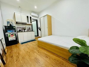 phòng đơn trần đại nghĩa full đồ thang máy