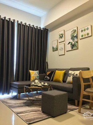 gia đình bán căn góc cc 590 cmt8 q.3. dt 60m2 2p 2wc. sh lâu dài. l6. giá bán 2.9 tỷ. 