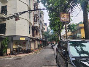 làm vp, spa nên xem! phố ngụy như kon tum, 6 t thang máy giá 22 tỷ