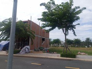 cần bán đất tại xã thanh phú, bến lức, long an, 90m2, đối diện eco retreat. lh0919777966