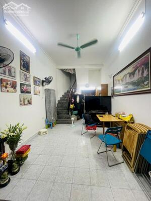 &#55357&#56613&#55357&#56613ĐỐNG ĐA - CHỈ 8 TỶ CÓ NHÀ 33M X 4 TẦNG - NGÕ THÔNG, KINH DOANH, 10M RA Ô TÔ TRÁNH, Ô TÔ DỪNG ĐỖ NGÀY ĐÊM