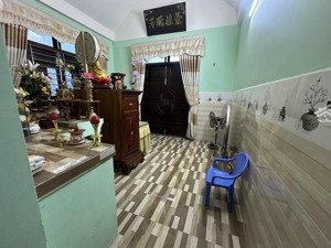 bán nhanh lô góc quyền lực-50m ra biển-d.5m5 lề 3m-tặng kèm nhà 2 tầng- thích hợp làm home, xây ch