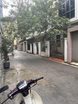 bán nhà mặt phố phú xá,phú thượng,ô tô,gần ciputra, mt 12m,340 m2, giá 63 tỷ thương lượng