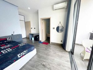 bán gấp nhà mặt tiền kinh doanh đường lý phục man quận 7