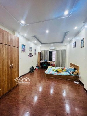 bán nhà hoàng cầu, đống đa, đường ô tô tránh, ôtô chạy vòng quanh, kinh doanh xịn, dt 49m2x4t 14tỷ