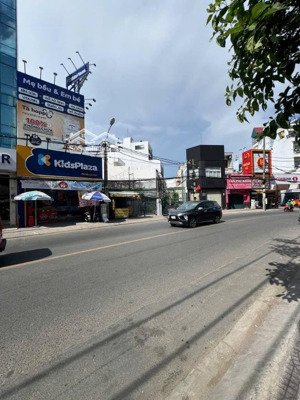 cho thuê nhà 6 tầng mặt phố lê quang định, bình thạnh, tphcm. giá thuê 350tr/tháng