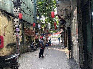 bán nhà ngô sĩ liên đống đa mặt phố vỉa hè kinh doanh sầm uất dt 26m2 x 5 tầng mt 2,6m giá 10.6 tỷ