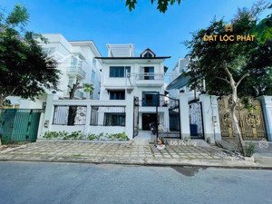 biệt thự view sông khu tấn trường, q7 dt 12x20