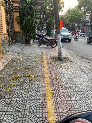 nhà riêng đẹp xuất sắc tại kiệt ô tô hoàng diệu, đà nẵng, 15,5 tỷ, 200m2