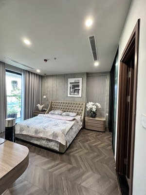 bán cc flc landmark tower, 160m2 thiết kế 3pn tầng trung ban công đn full nội thất, nhà ở nhiều lộc