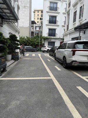 bán nhà liền kề hàm nghi - mỹ đình dt 55m x 5t x mt 5,5m giá 22 tỷ vị trí đẹp vip - ô tô