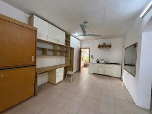 cho thuê căn hộ tập thể mặt đường trần khát chân, hai bà trưng, hà nội