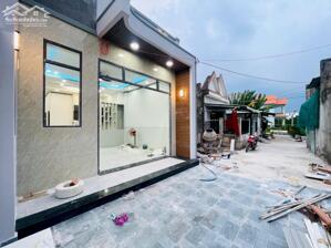 1 Căn Duy Nhất Giáp Hóc Môn Thiết Kế Hiện Đại Cho Gia Đình 2 Thế Hệ, Sổ Hồng Riêng "Giá Tốt"