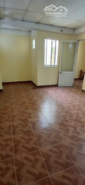 chính chủ cho thuê lầu 2 phù hợp khách có sẵn nội thất ở quận bình thạnh