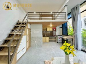 căn hộ có gác, cửa sổ lớn, thoáng mát gần sân bay, khu vực an ninh