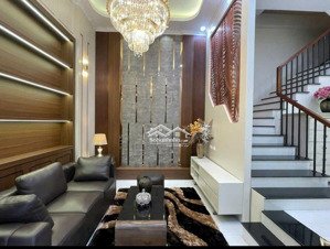 bán nhà hà trì hà đông 45m, 4 tầng hơn 8 tỷ, ngõ ô tô, đường thông.