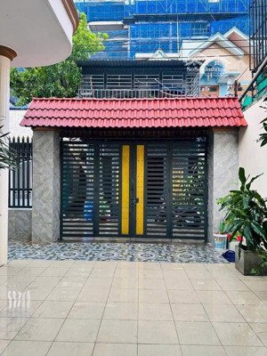 bán biệt thự mini ngang 10m - có 3 pn đường 5m. thuộc dĩ an (cũ) - tp hồ chí minh mới