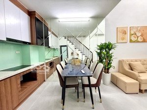 hiếm! nhà thái thịnh 30m x 5t ngõ thoáng sáng gần phố nhà dân xây chắc chắn 5,9 tỷ