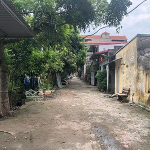 cc bán nhà đầu đường kiêu kỵ 3 tầng ô tô tránh - thoáng trước sau- hàng xóm vin ocean park