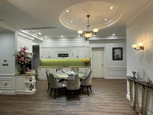 siêu phẩm căn hộ 3pn 3wc hoàng đạo thúy tọa lạc tầng trung của tòa nhà